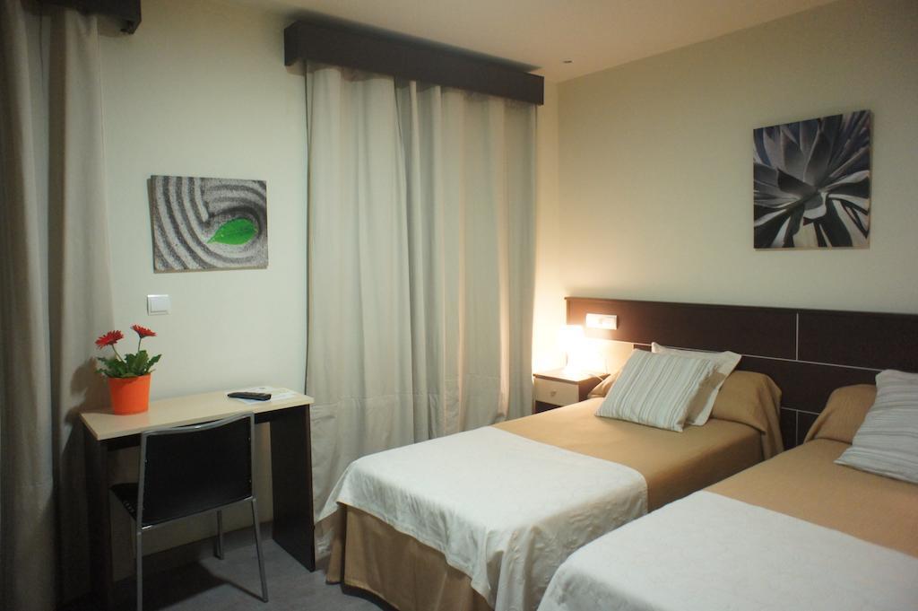 Hotel Mr Tarragona Habitación foto