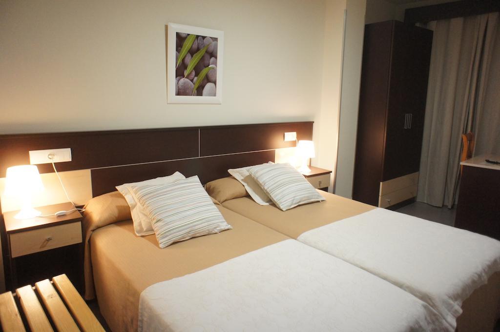 Hotel Mr Tarragona Habitación foto